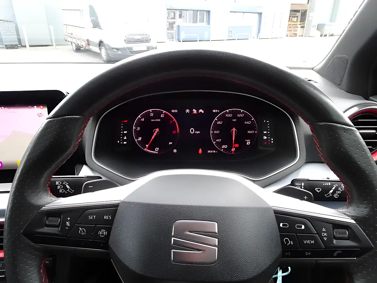 Used 2023 SEAT Arona Fr Sport Midnight Black - Interior and Exterior details 7