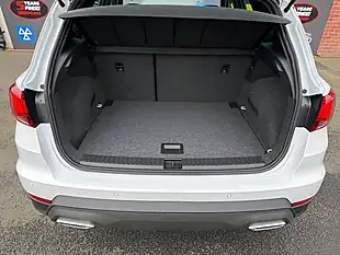 Used 2023 SEAT Arona Fr Sport White - Interior and Exterior details 9