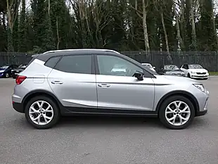 Used 2023 SEAT Arona Fr Urban Silver Metallic - Interior and Exterior details 10