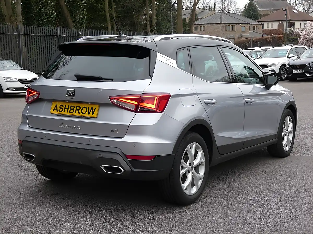 Used 2023 SEAT Arona Fr Urban Silver Metallic - Interior and Exterior details 14