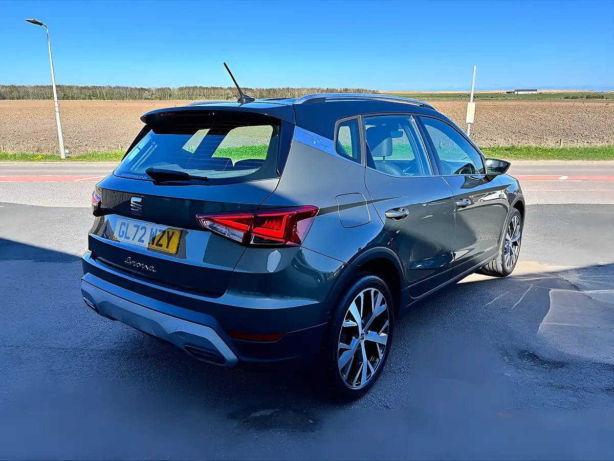 Used 2023 SEAT Arona Xperience Lux Green - Interior and Exterior details 7