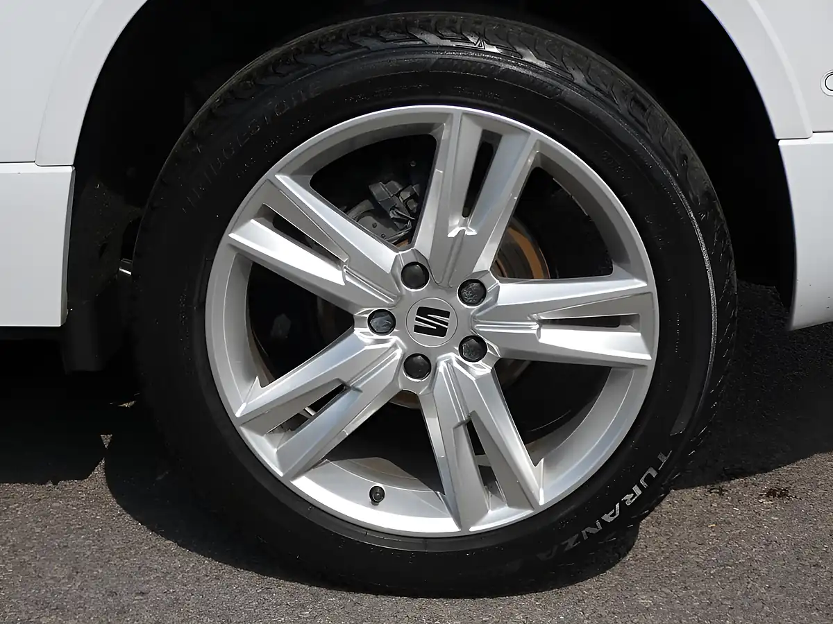 Used 2023 SEAT Ateca Fr Nevada White Metallic - Interior and Exterior details 20