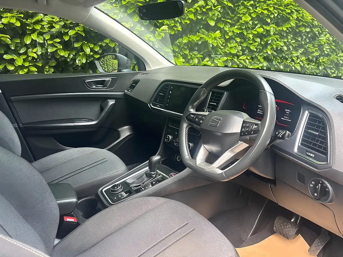 Used 2023 SEAT Ateca Se Technology Grey - Interior and Exterior details 9