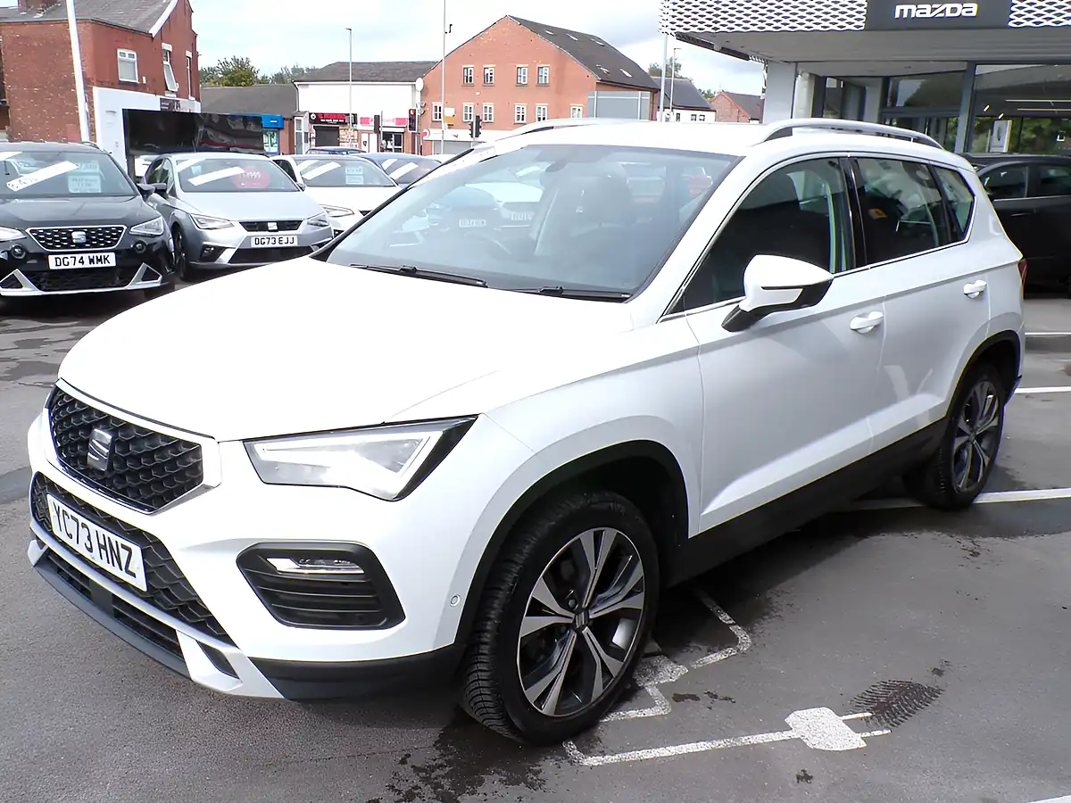 Used 2023 SEAT Ateca Se Technology White - Interior and Exterior details 4