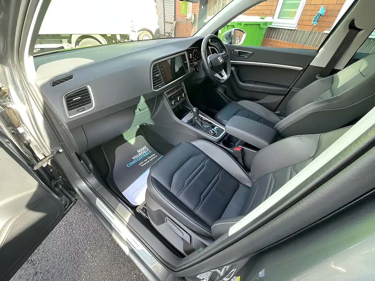 Used 2023 SEAT Ateca Xperience Lux Grey - Interior and Exterior details 17