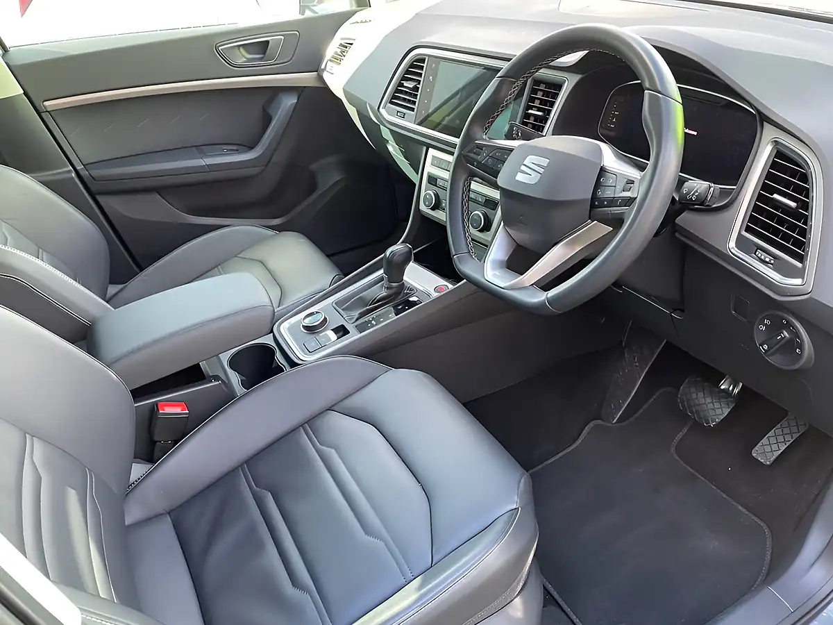Used 2023 SEAT Ateca Xperience Lux Grey - Interior and Exterior details 19