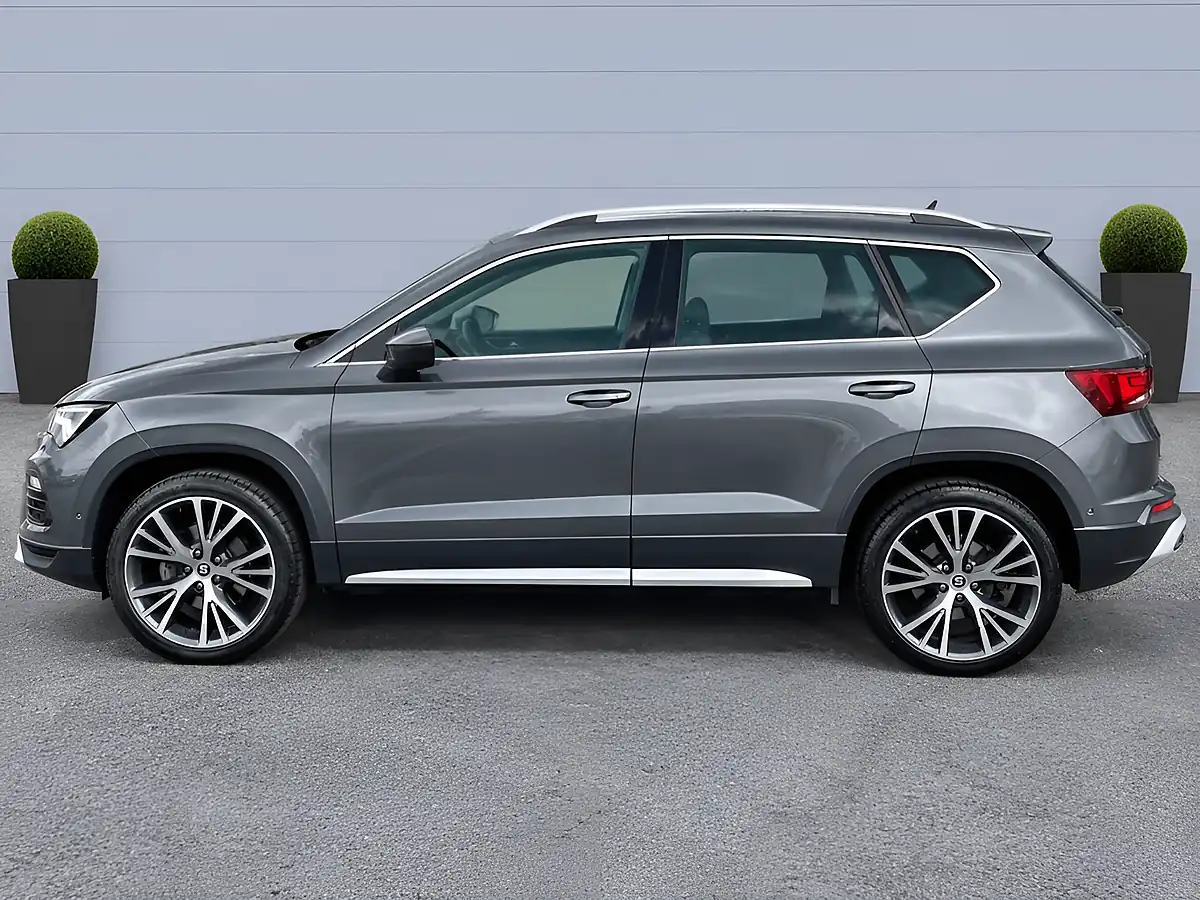 Used 2023 SEAT Ateca Xperience Lux Grey - Interior and Exterior details 5