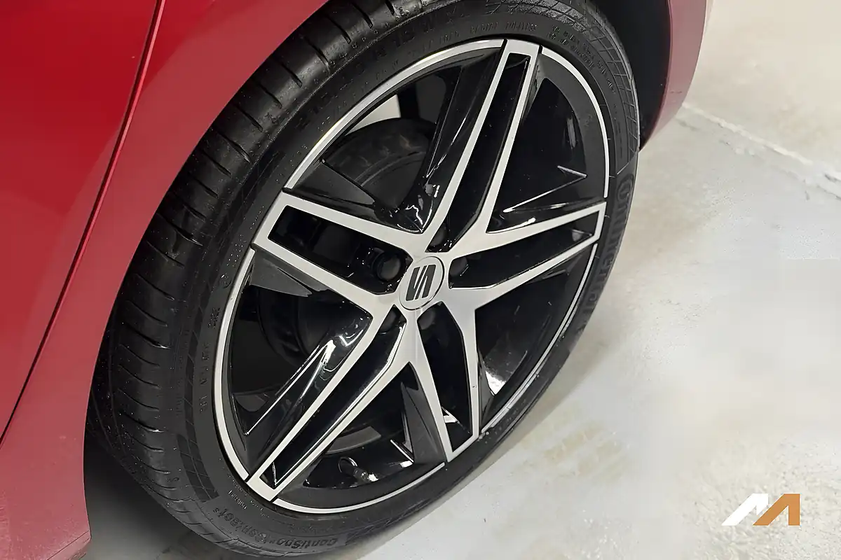 Used 2023 SEAT Ibiza Fr Edition Red - Interior and Exterior details 12