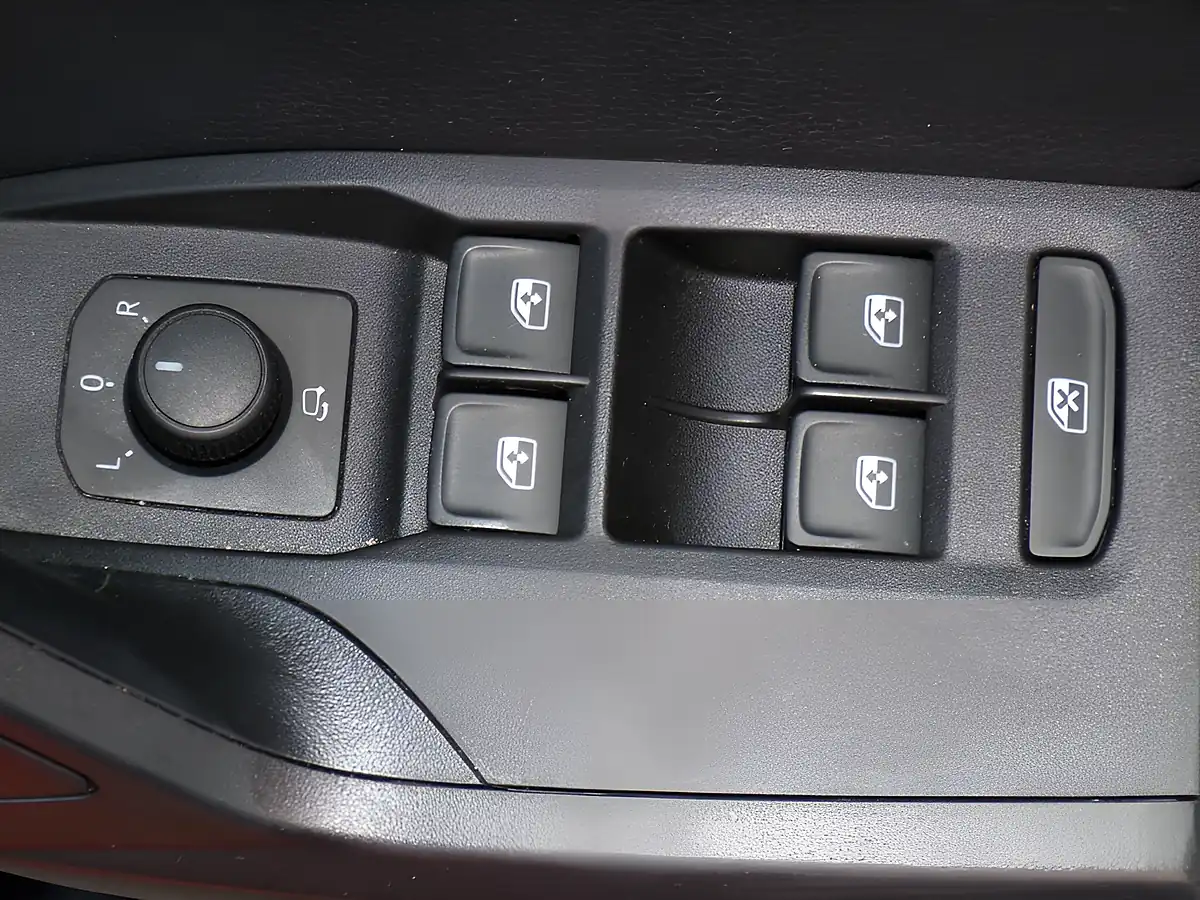 Used 2023 SEAT Ibiza Fr Sport Red - Interior and Exterior details 12
