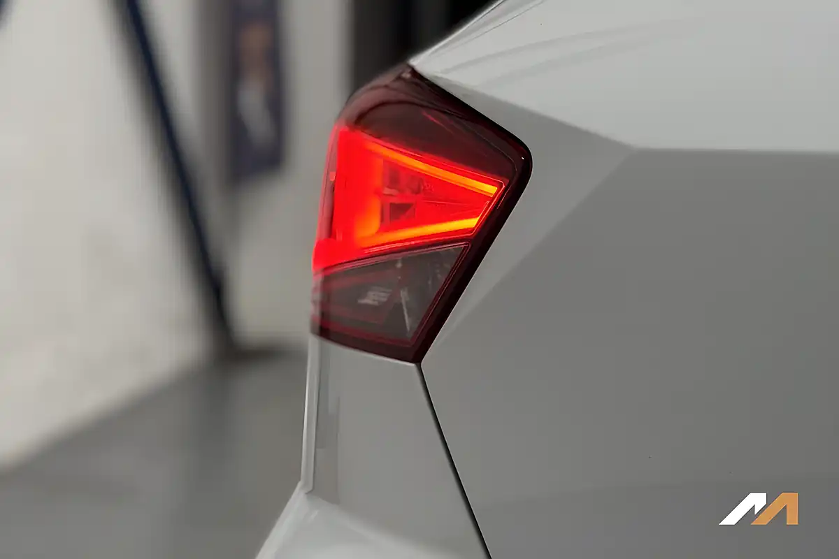 Used 2023 SEAT Ibiza Fr Sport White - Interior and Exterior details 11