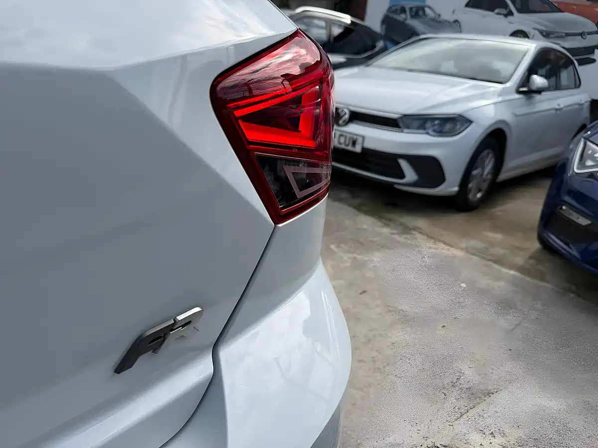 Used 2023 SEAT Ibiza Fr Sport White - Interior and Exterior details 17