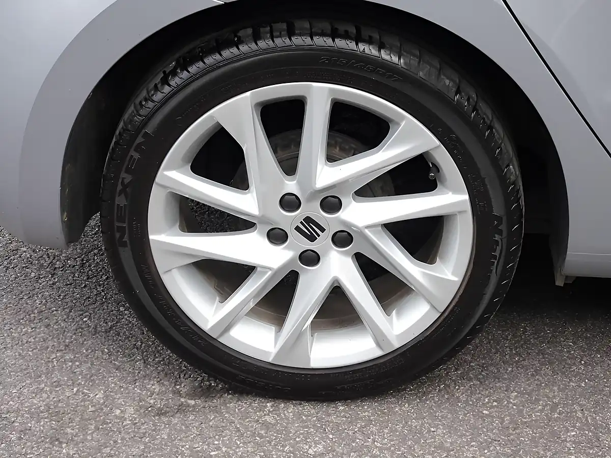 Used 2023 SEAT Ibiza Fr Urban Silver - Interior and Exterior details 16