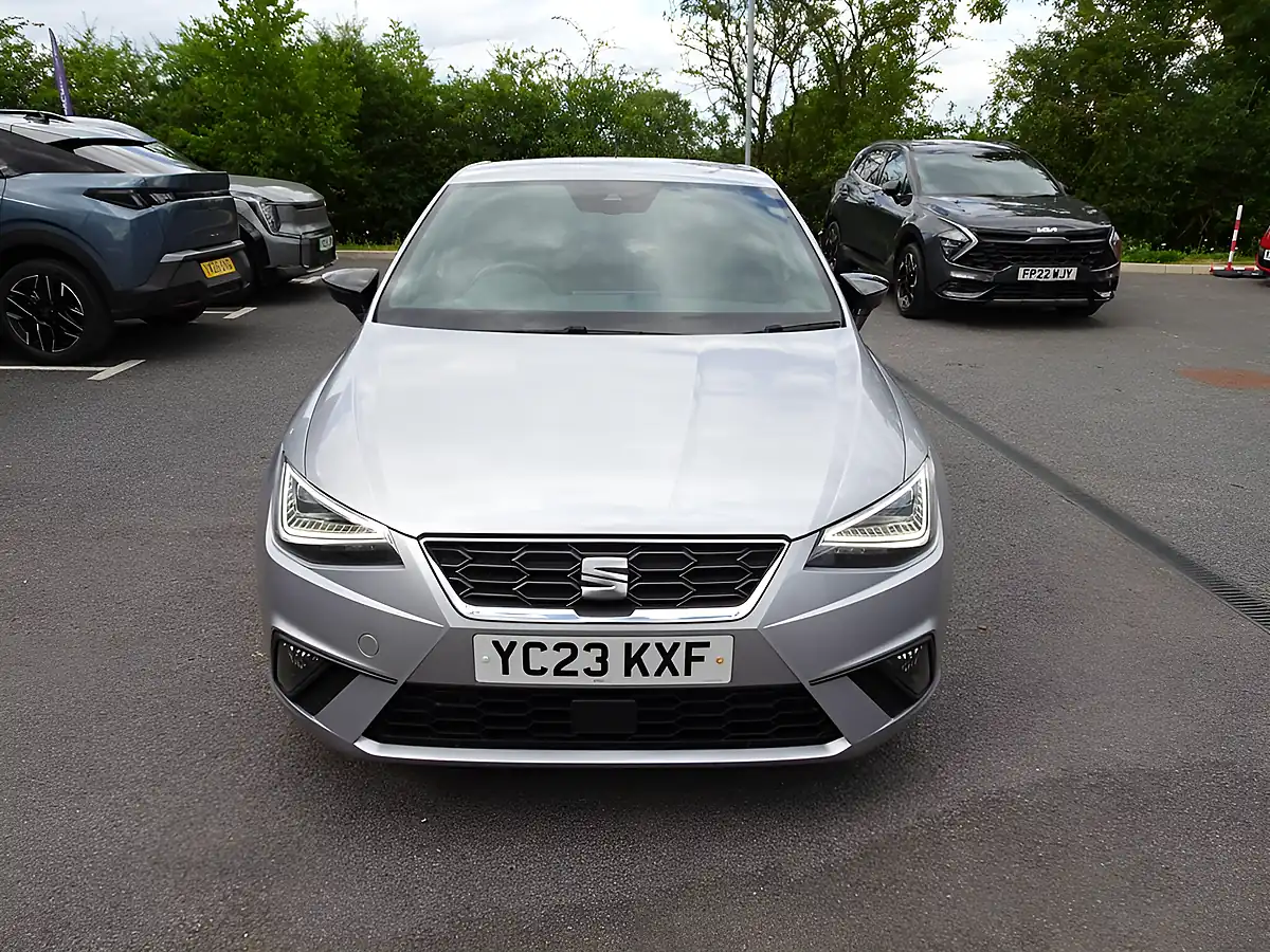 Used 2023 SEAT Ibiza Fr Urban Silver - Interior and Exterior details 4