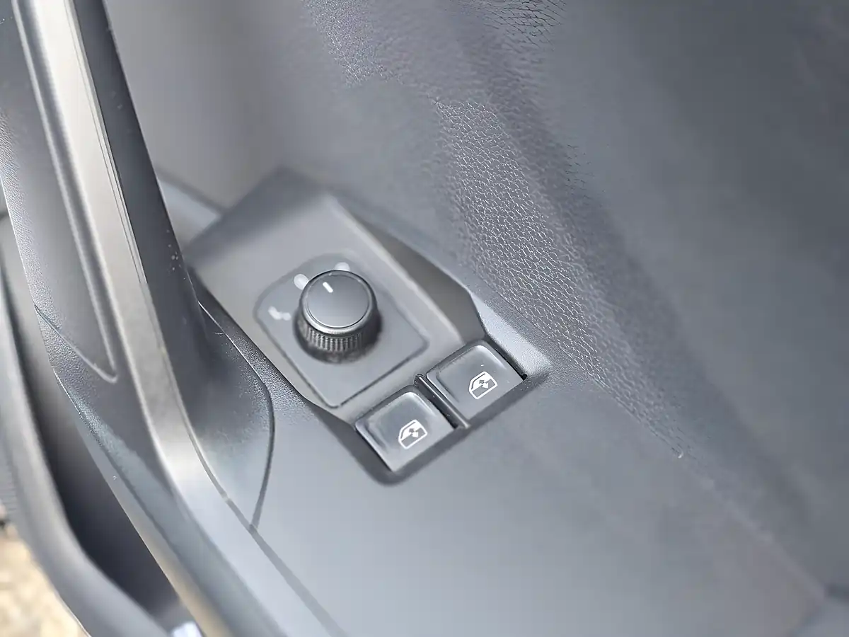 Used 2023 SEAT Ibiza Se Grey - Interior and Exterior details 14