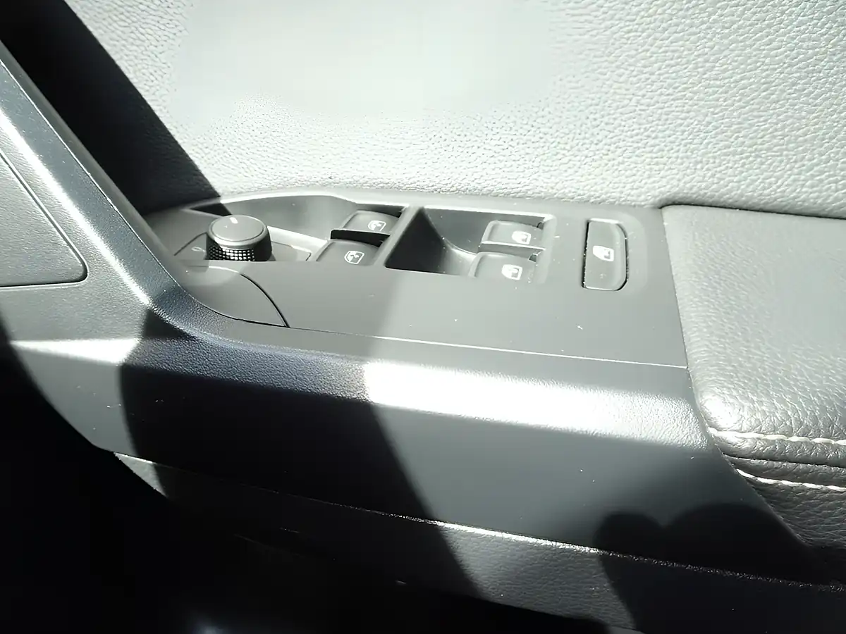 Used 2023 SEAT Ibiza Xcellence Lux Desire Red - Interior and Exterior details 17