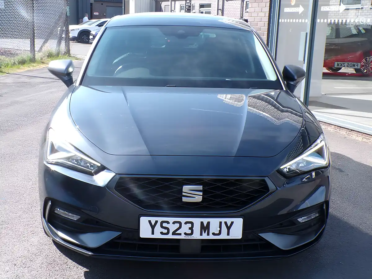 Used 2023 SEAT Leon Fr Grey - Interior and Exterior details 2