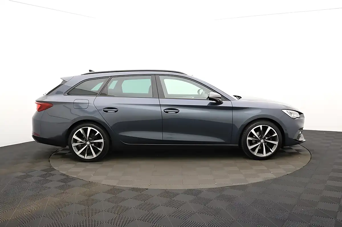 Used 2023 SEAT Leon Fr Sport Grey - Interior and Exterior details 2