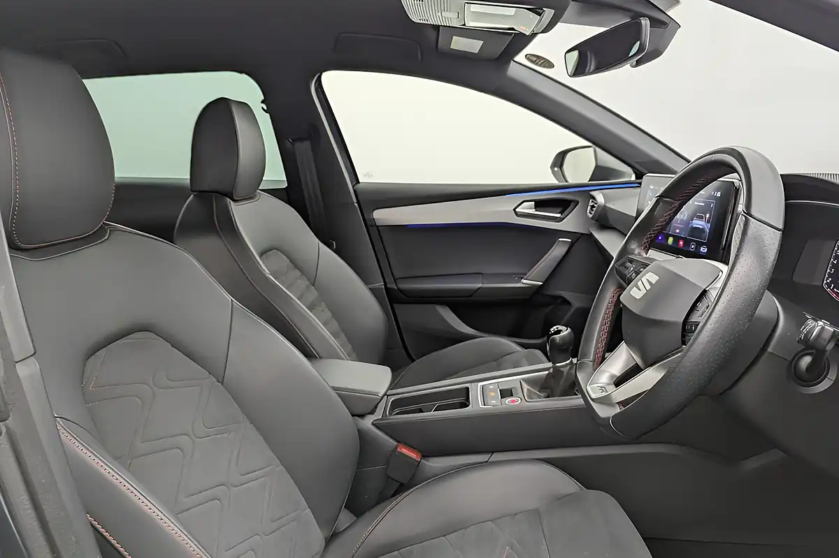 Used 2023 SEAT Leon Fr Sport Grey - Interior and Exterior details 3