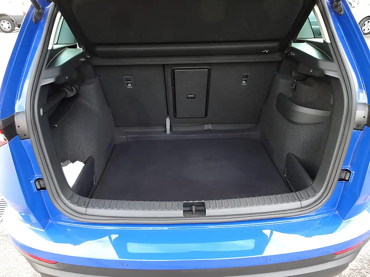 Used 2023 Skoda Karoq Se Drive Energy Blue - Interior and Exterior details 20