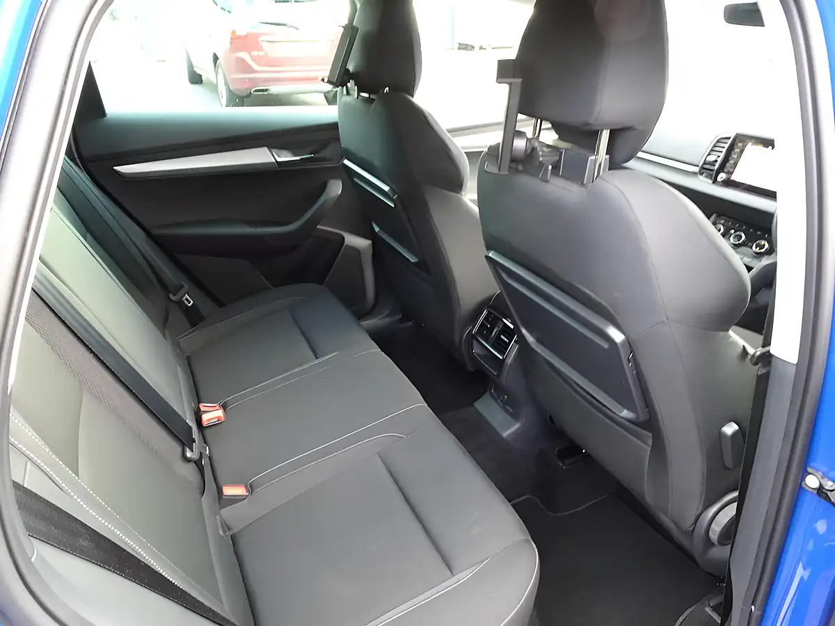 Used 2023 Skoda Karoq Se Drive Energy Blue - Interior and Exterior details 8