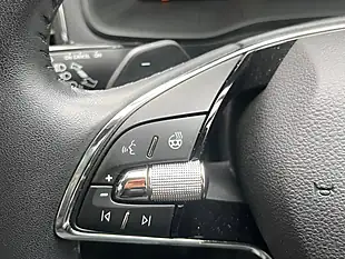 Used 2023 Skoda Karoq Se L Blue - Interior and Exterior details 18