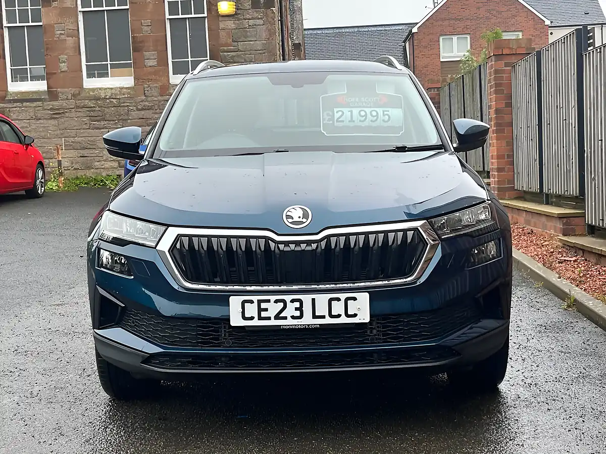 Used 2023 Skoda Karoq Se L Blue - Interior and Exterior details 16
