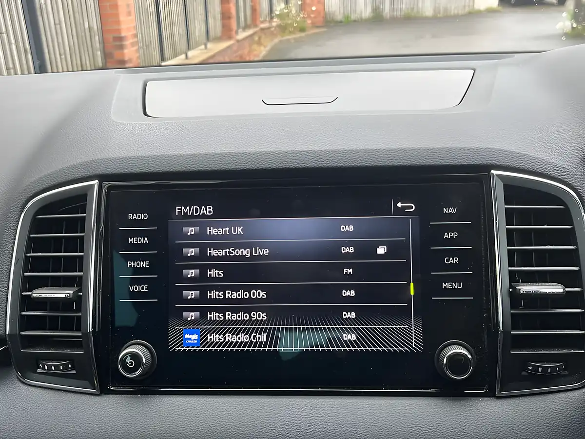 Used 2023 Skoda Karoq Se L Blue - Interior and Exterior details 18