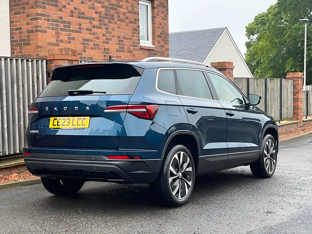 Used 2023 Skoda Karoq Se L Blue - Interior and Exterior details 6