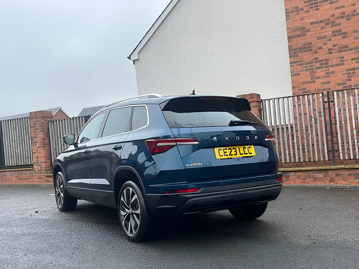 Used 2023 Skoda Karoq Se L Blue - Interior and Exterior details 8
