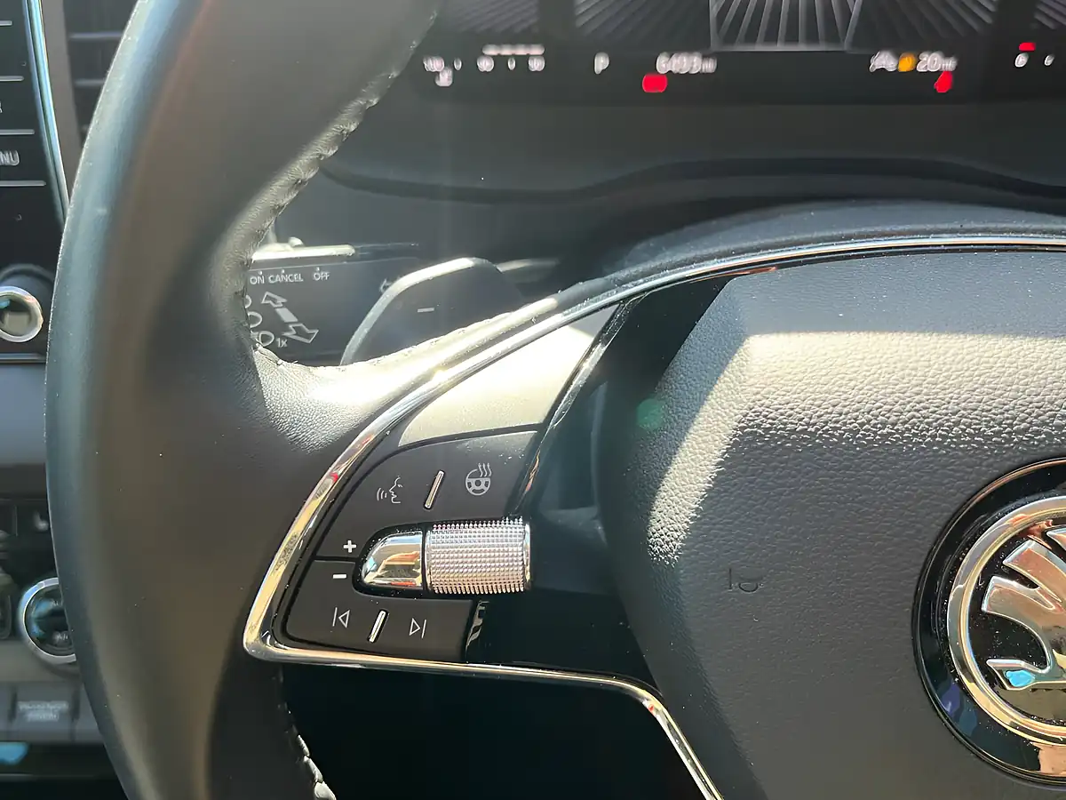 Used 2023 Skoda Karoq Se L Red - Interior and Exterior details 15