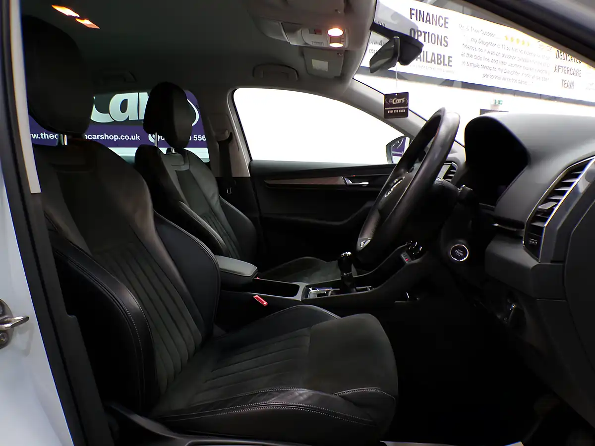 Used 2023 Skoda Karoq Se L White - Interior and Exterior details 13