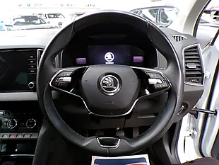 Used 2023 Skoda Karoq Se L White - Interior and Exterior details 14