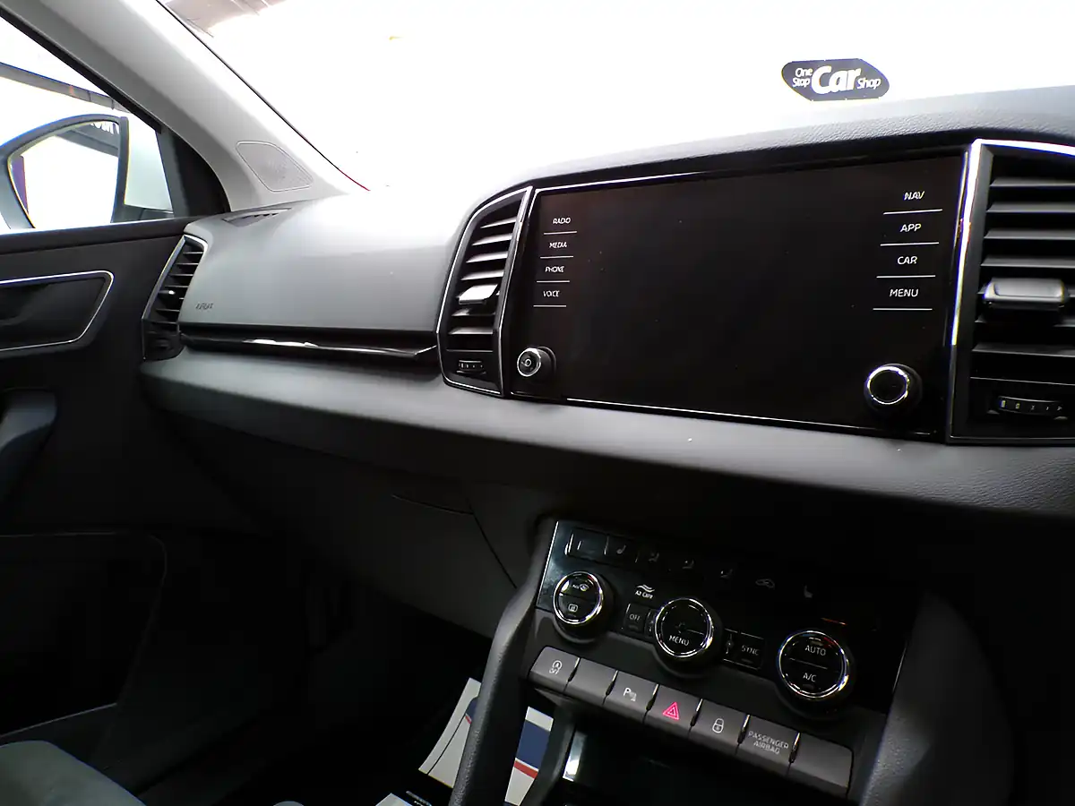 Used 2023 Skoda Karoq Se L White - Interior and Exterior details 16