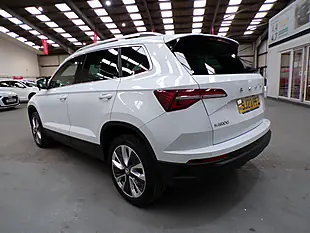 Used 2023 Skoda Karoq Se L White - Interior and Exterior details 5