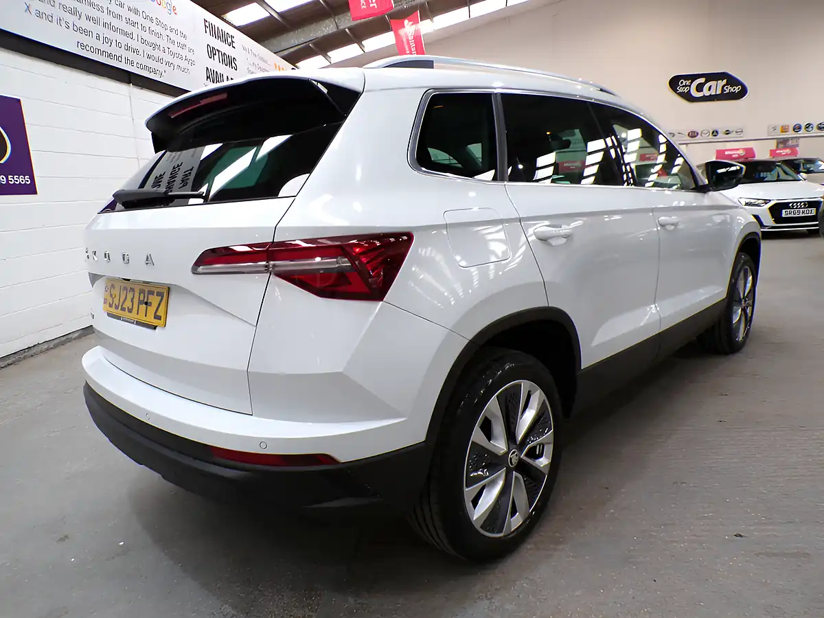 Used 2023 Skoda Karoq Se L White - Interior and Exterior details 7
