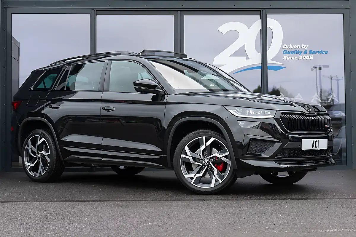 Used 2023 Skoda Kodiaq VRS Black - Front View