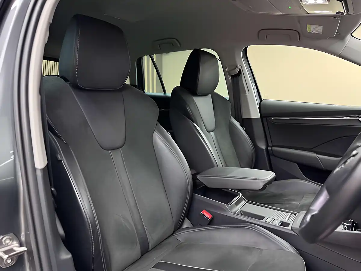Used 2023 Skoda Octavia Se L Grey - Interior and Exterior details 13