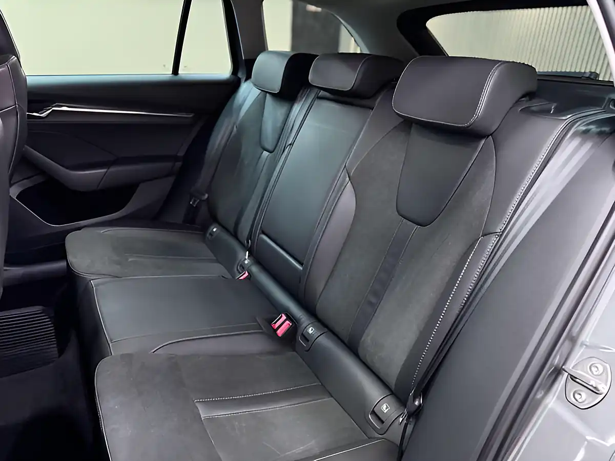 Used 2023 Skoda Octavia Se L Grey - Interior and Exterior details 16