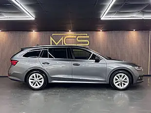 Used 2023 Skoda Octavia Se L Grey - Interior and Exterior details 3