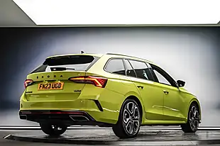 Used 2023 Skoda Octavia VRS Green - Interior and Exterior details 3