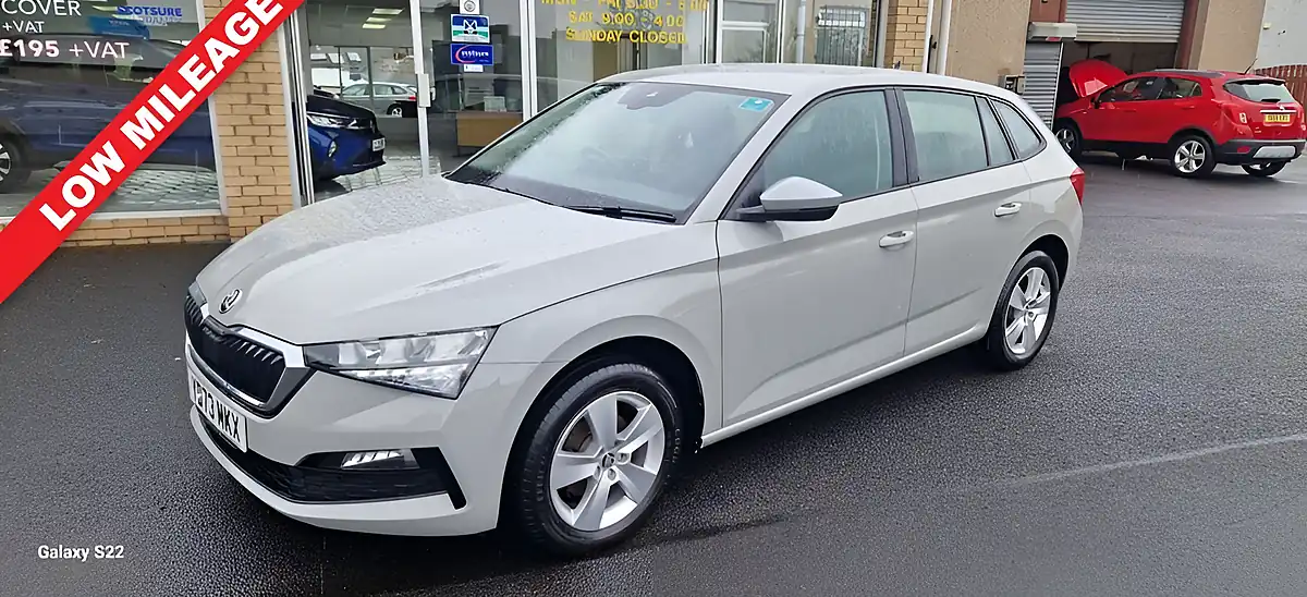Used 2023 Skoda Scala Se Grey - Front View