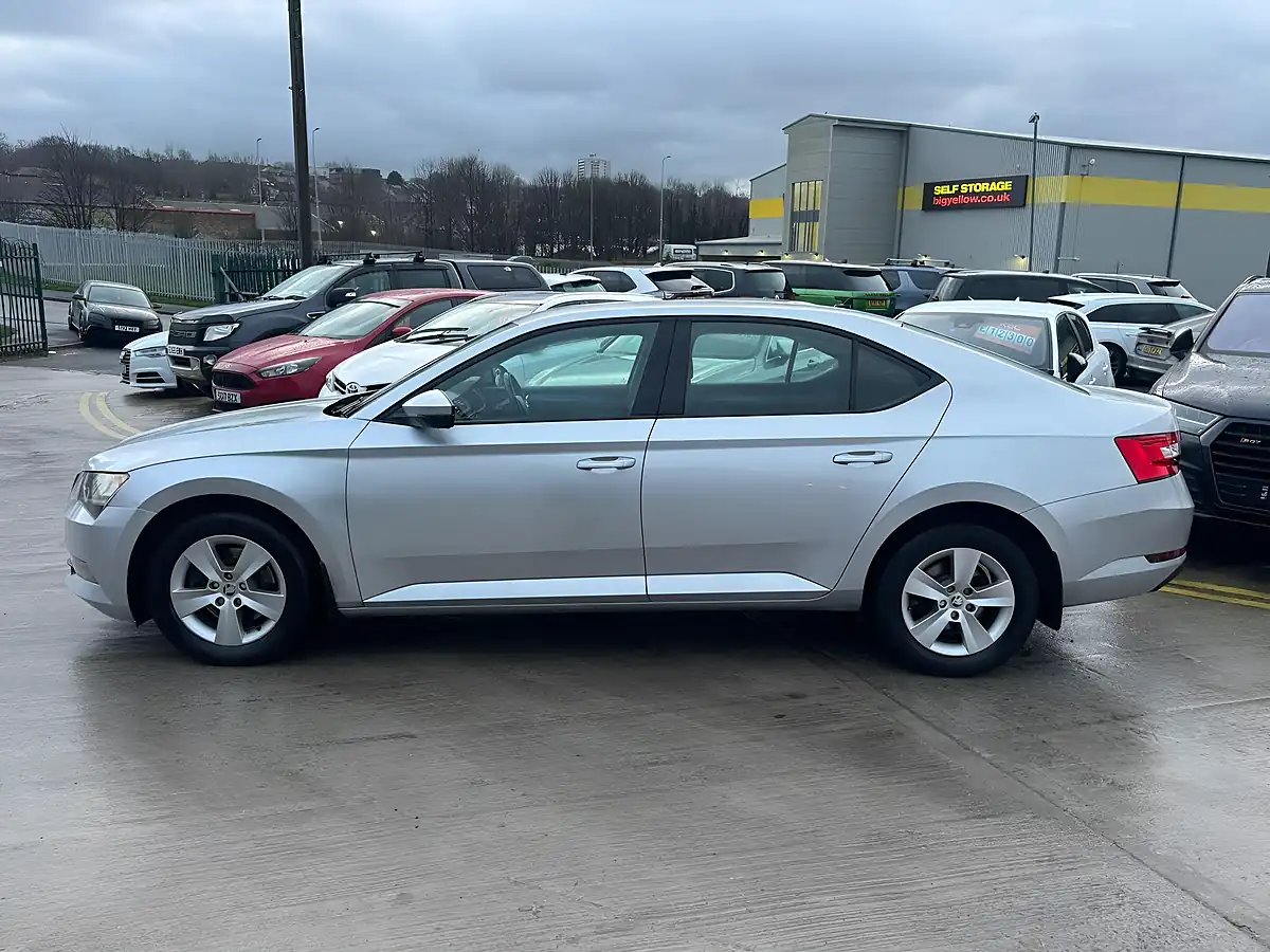 Used 2023 Skoda Superb S Silver - Interior and Exterior details 8