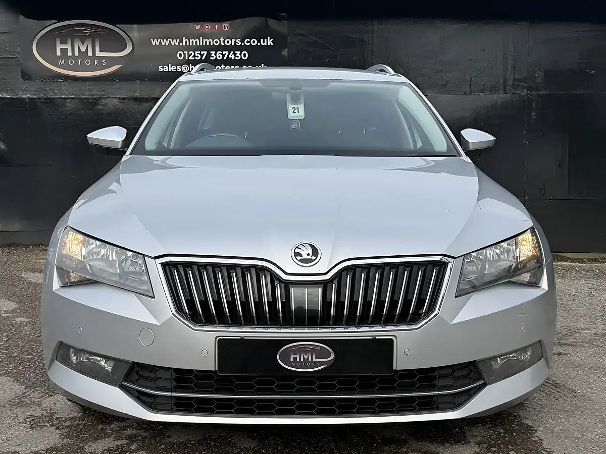 Used 2023 Skoda Superb Se Technology Grey - Interior and Exterior details 5