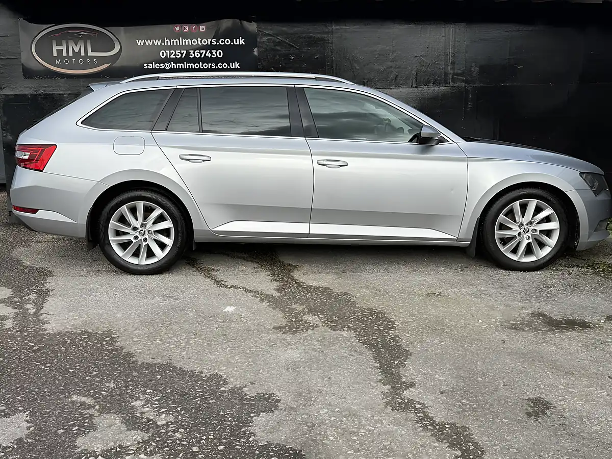 Used 2023 Skoda Superb Se Technology Grey - Interior and Exterior details 7