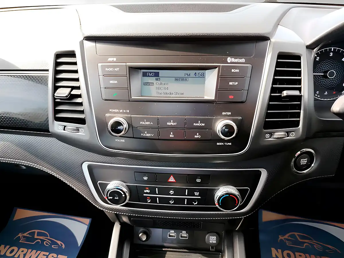Used 2023 Ssangyong Musso Ex Red - Interior and Exterior details 14