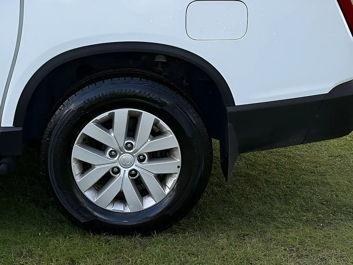 Used 2023 Ssangyong Musso Rebel Pickup Double Cab White - Interior and Exterior details 10