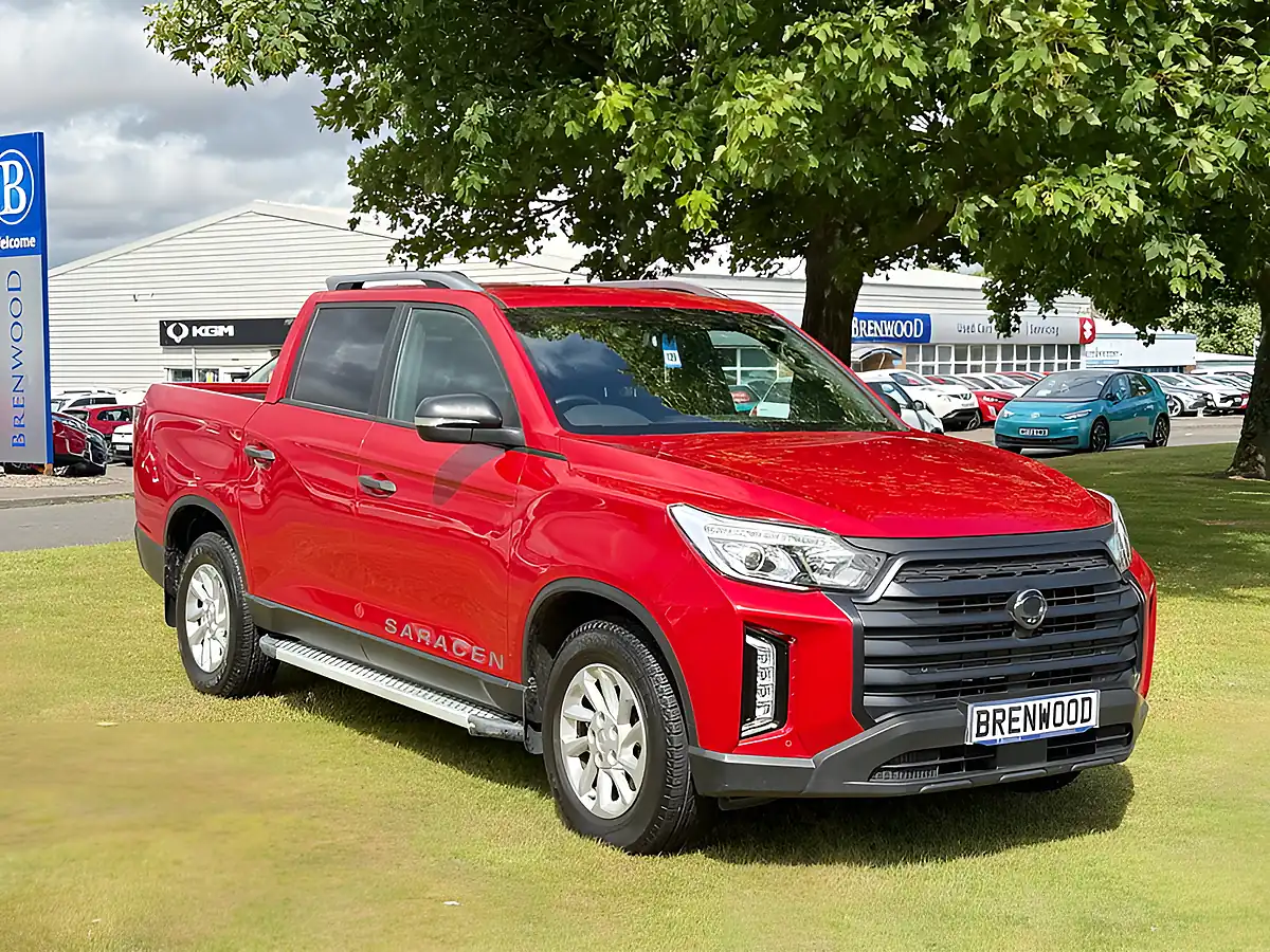 Used 2023 Ssangyong Musso Saracen Red - Front View