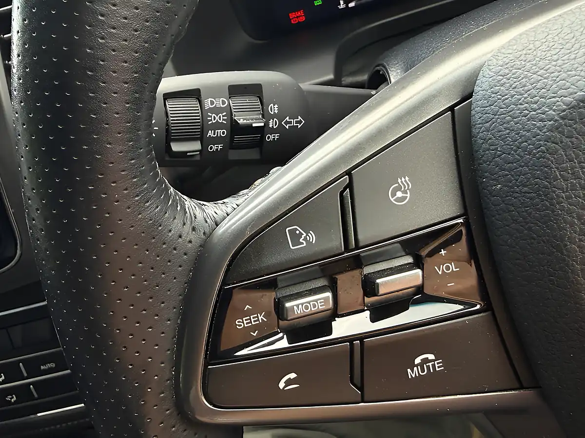 Used 2023 Ssangyong Musso Saracen Red - Interior and Exterior details 16