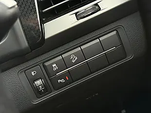 Used 2023 Ssangyong Musso Saracen Red - Interior and Exterior details 18