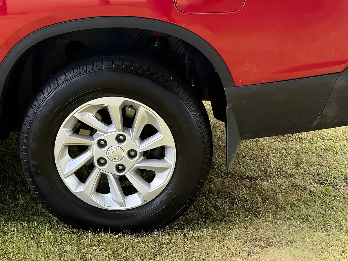 Used 2023 Ssangyong Musso Saracen Red - Interior and Exterior details 9